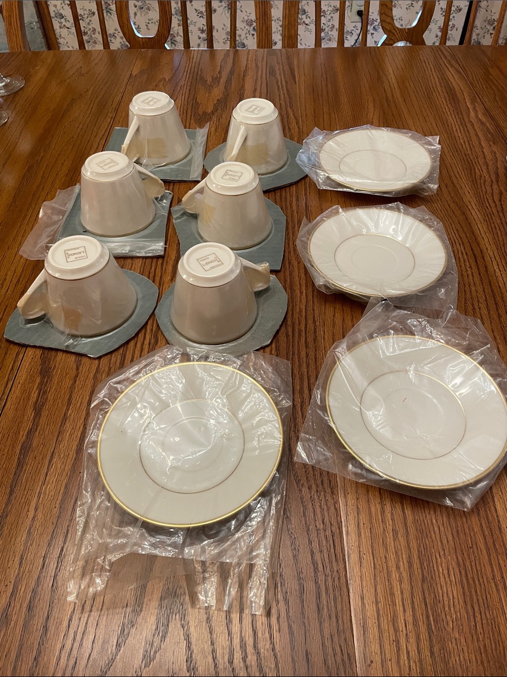 Lenox Reverie 6 cups 4 Saucers in Original Packaging